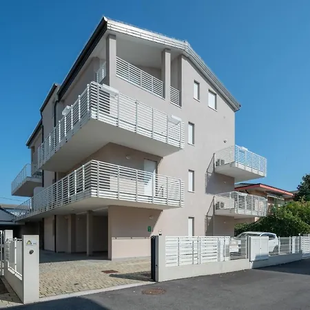 Finisterrae 6 Immobiliare Living * Lido di Jesolo